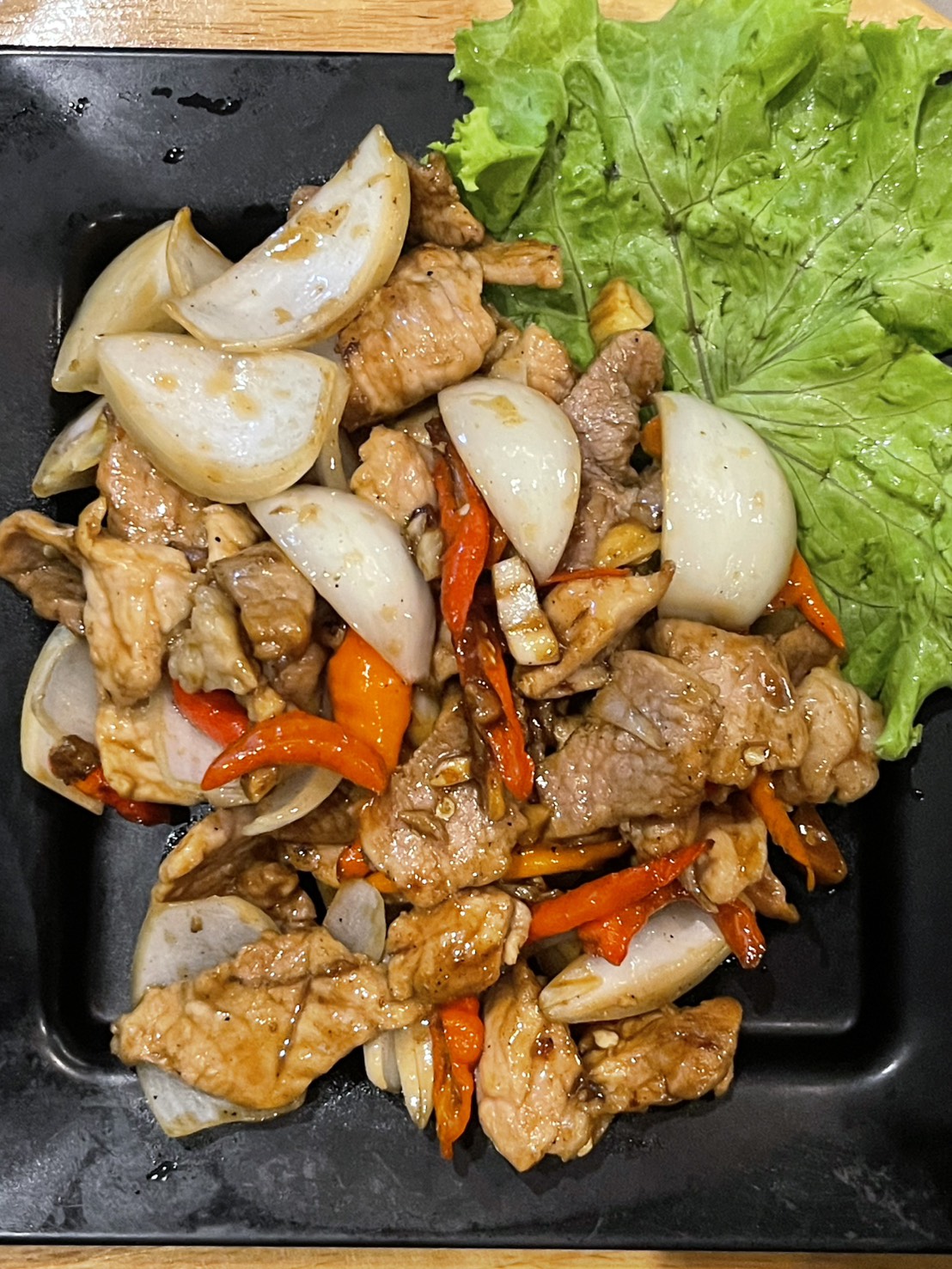ผัดพริกหมูชิ้น(จานใหญ่)