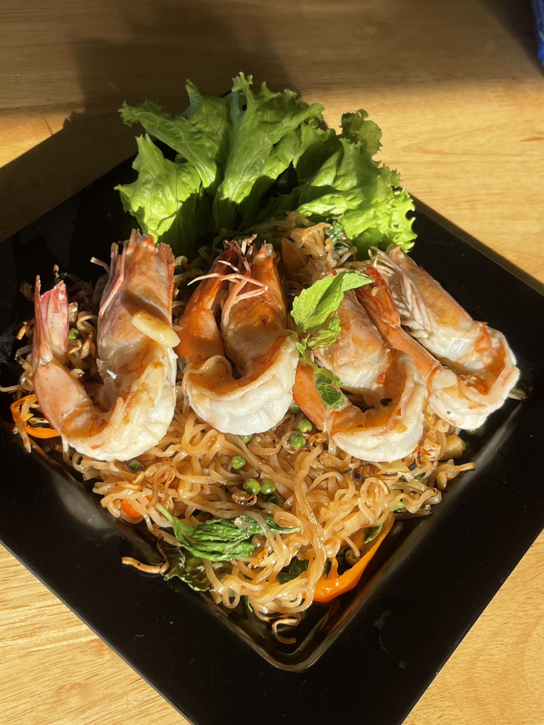 มาม่าผัดขี้เมากุ้ง